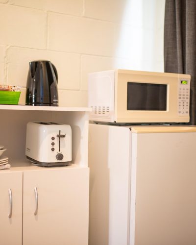 Complete appliances for room amenities at Mundubbera Motel