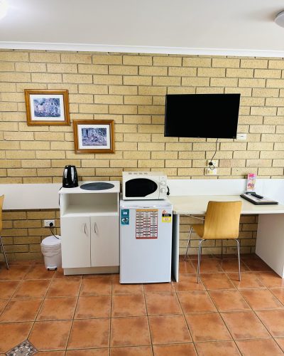 Amenities of a Disabled Access room